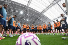 Sesi latihan Arsenal jelang laga pramusim melawan AC Milan
