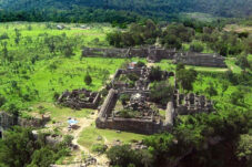 Kuil Preah Vihear yang menjadi awal mula konflik Kamboja - Thailand