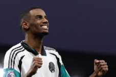 Alexander Isak Hanya Mau ke Liverpool Demi  Trofi Liga Inggris, Newcastle United Siapkan Pengganti