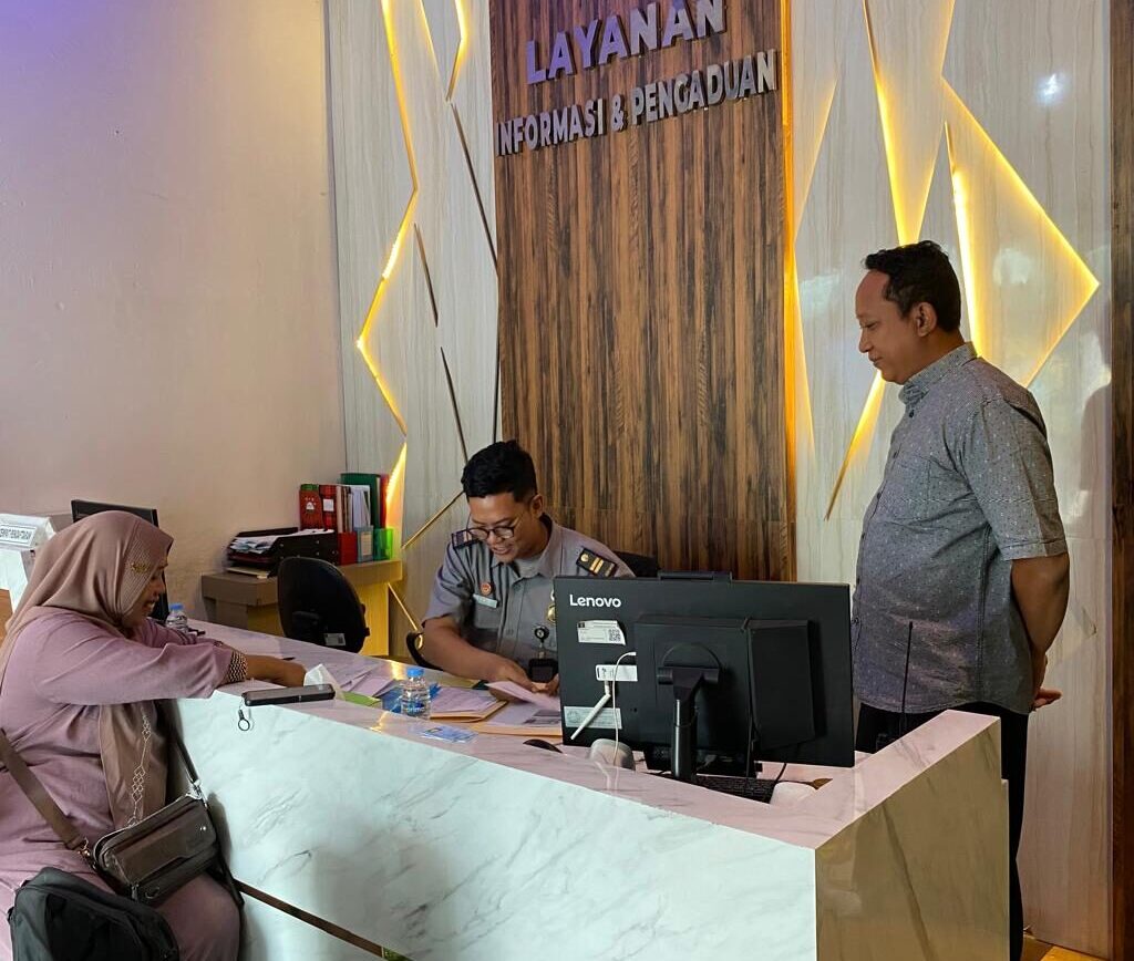 Pelayanan di Kantor Imigrasi Kelas III Tanjung Redeb. (Sulaiman/BT)