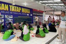 Puluhan warga binaan Rutan Kelas IIB Tanjung Redeb mengikuti pelatihan membatik pada Jumat (4/7/2025).