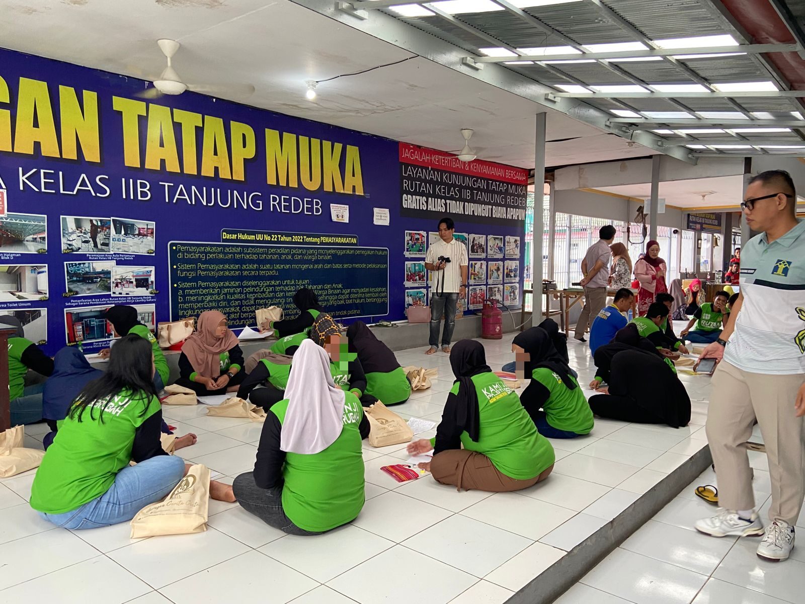Puluhan warga binaan Rutan Kelas IIB Tanjung Redeb mengikuti pelatihan membatik pada Jumat (4/7/2025).