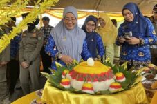Bupati Berau, Sri Juniarsih, akan melestarikan kuliner khas daerah, seperti puncak rasul.