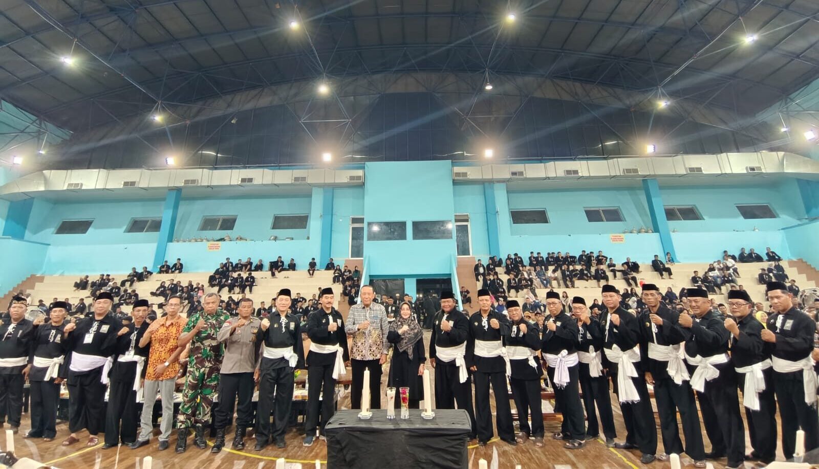 Bupati Berau, Sri Juniarsih, hadiri puncak pengesahan Warga Baru PSHT Berau di Gedung Graha Pemuda, GOR Pemuda, Tanjung Redeb, Sabtu (12/7/2025). (Istimewa)