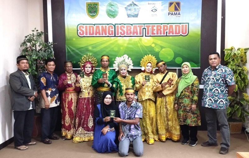 Kegiatan nikah massal dan isbat nikah di Kampung Maluang, Kecamatan Gunung Tabur, pada 2024.