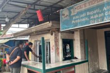 Kondisi lapak ayam potong terduga teroris yang ditangkap polisi di Jalan Milono Tanjung Redeb
