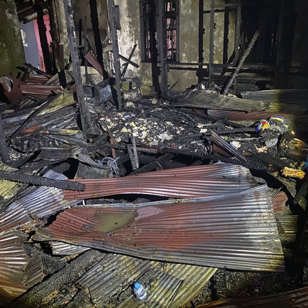 Kebakaran Hebat Landa Gang Muslimin