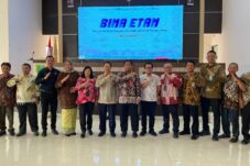 Sekkab Berau, Muhammad Said, saat peluncuran BIMA ETAM seri kelima di Gedung RPJPD Bapelitbang Berau, Kamis (24/7/2025). (Sulaiman/BT)