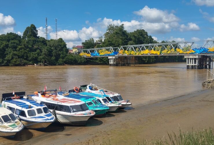 Speedboat di Dermaga Wisata Sanggam, Tanjung Redeb