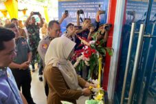 Bupati Berau, Sri Juniarsih, meresmikan Mal Pelayanan Publik (MPP) di kantor DPMPTSP Berau, Senin (28/7/2025). (Sulaiman/BT)
