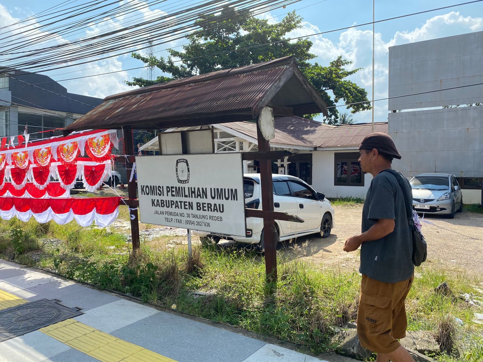 Suasana kantor lawas KPU Berau di Jalan Pemuda, Tanjung Redeb. (Sulaiman/BT)
