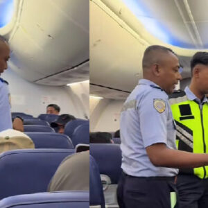 Petugas menurunkan penumpang Lion Air yang marah dan sebut bawa bom