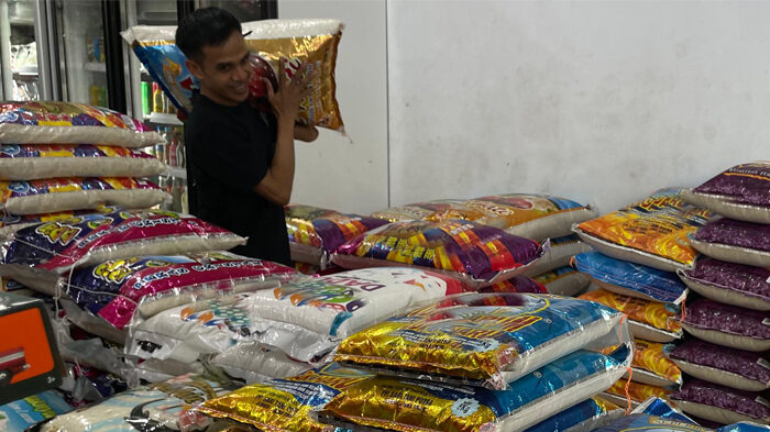 Beras yang dijual di ritel modern di Tanjung Redeb, Berau
