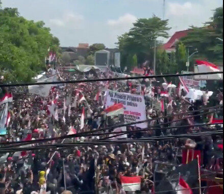 Demo tuntut Bupati Pati Sudewo mundur protes kebijakan naikan PBB