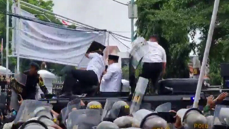 Demo tuntut Bupati Pati Sudewo mundur protes kebijakan naikan PBB