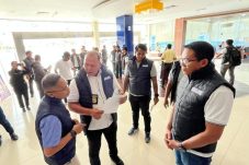 Tim Ditreskrimsus Polda Kaltara menggeledah Kantor Bankaltimtara di Tanjung Selor, Bulungan, Kaltara