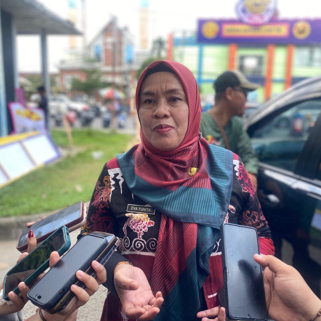Kepala Dinas Koperasi, Perindustrian, dan Perdagangan (Diskoperindag) Berau, Eva Yunita.