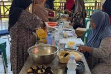Diskoperindag berikan pelatihan tata boga bagi masyarakat di Kecamatan Biduk-Biduk