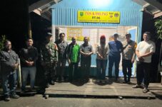 Tim gabungan meninjau poskamling di RT II, Kelurahan Karang Ambun, Tanjung Redeb. (Istimewa)