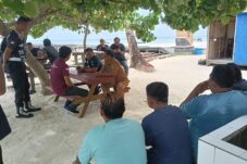 Sosialisasi Polsek Maratua kepada BUMK terkait keselamatan laut.
