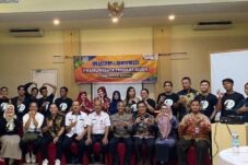 Pelatihan dan sertifikasi profesi tour guide di Hotel Grand Parama pada Juli 2024.