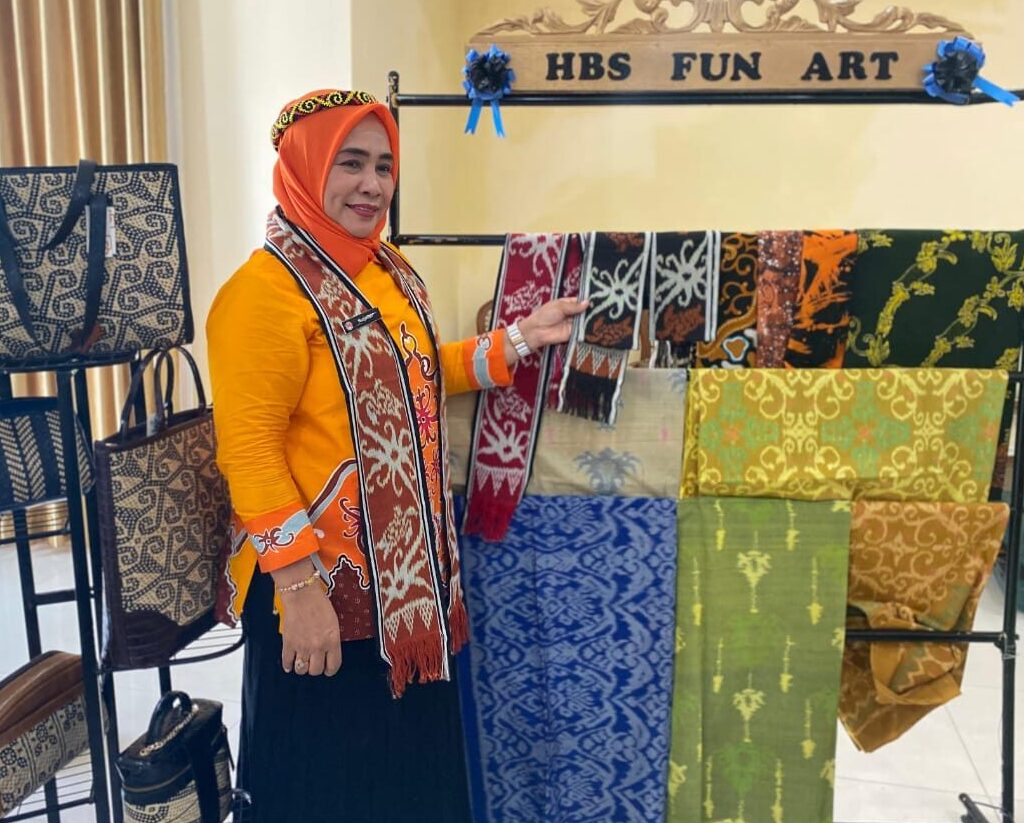 Kepala Bidang Bina Usaha Jasa Pariwisata dan Ekonomi Kreatif Disbudpar Berau, Nurjatiah.