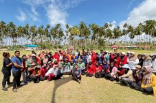 DPMK Bersama merayakan Hari Kemerdekaan bersama masyarakat Kecamatan Biduk-Biduk, Minggu (17/8/2025).