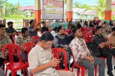 Agenda pembinaan dan pengawasan penyelenggaraan pemerintahan kampung, BUMK, dan pengelolaan BK3 operasional TP PKK yang digelar DPMK Berau di Kecamatan Biduk-Biduk.