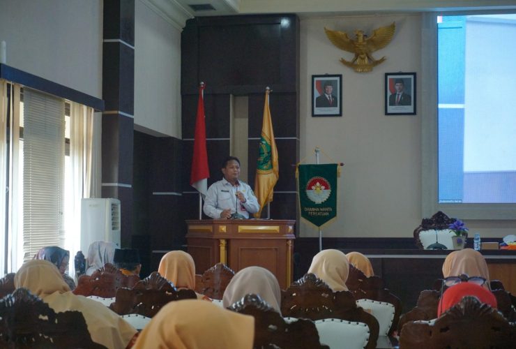 Sekretaris Kabupaten Berau, Muhammad Said, membuka pelatihan yang digelar DWP Berau, Rabu (20/8/2025). (Istimewa)