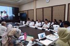 Proses verifikasi secara daring penghargaan Swasti Saba Padapa 2025 dari Kementerian Kesehatan yang diikuti Sekkab Berau, Muhammad Said, Kamis (21/8/2025). (Sulaiman/BT)