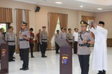 Sertijab Kapolres Berau dari AKBP Khairul Basyar kepada AKBP Ridho Tri Putranto yang dipimpin Kapolda Kaltim Irjen Pol Endar Priantoro, Kamis (21/8/2025).