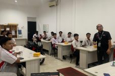 Astra Motor Kaltim 1 Adakan Sertifikasi Mekanik Lulusan SMK Teknik Sepeda Motor binaan AHM