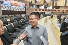 Darlis Pattalongi: Insentif Bukan Belas Kasihan, Tapi Hak Guru Honorer