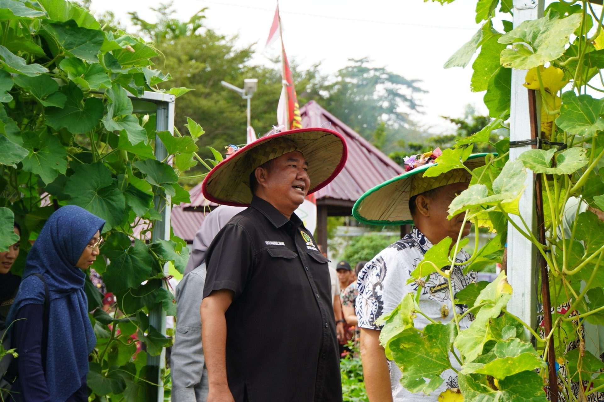 Bertemu Petani dan Nelayan di Kubar, Ekti Imanuel Tegaskan Komitmen Dukung Sektor Pertanian