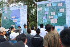 Dampingi Gubernur, Anggota DPRD Kaltim Tinjau Proyek Rekonstruksi Jalan di Berau