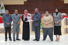 DPRD Kaltim Tekankan Transisi Pemerintahan, Minta Pemprov Tingkatkan Kinerja