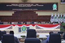 DPRD Kaltim Bahas Ranperda BUMD, Empat Fraksi Usulkan Pembahasan di Komisi