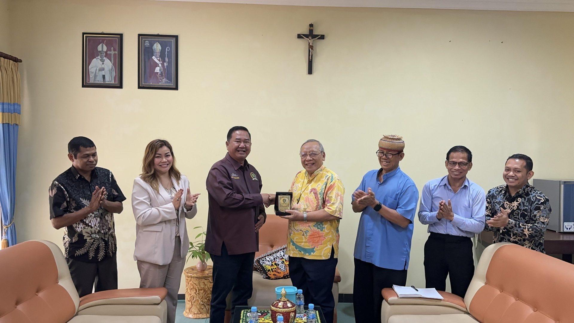 Ekti Imanuel Tegaskan Komitmen DPRD Kaltim Jaga Kerukunan Beragama