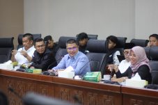 Darlis Pattalongi Minta Dispora Kaltim Sediakan Fasilitas Inklusif di Stadion Palaran