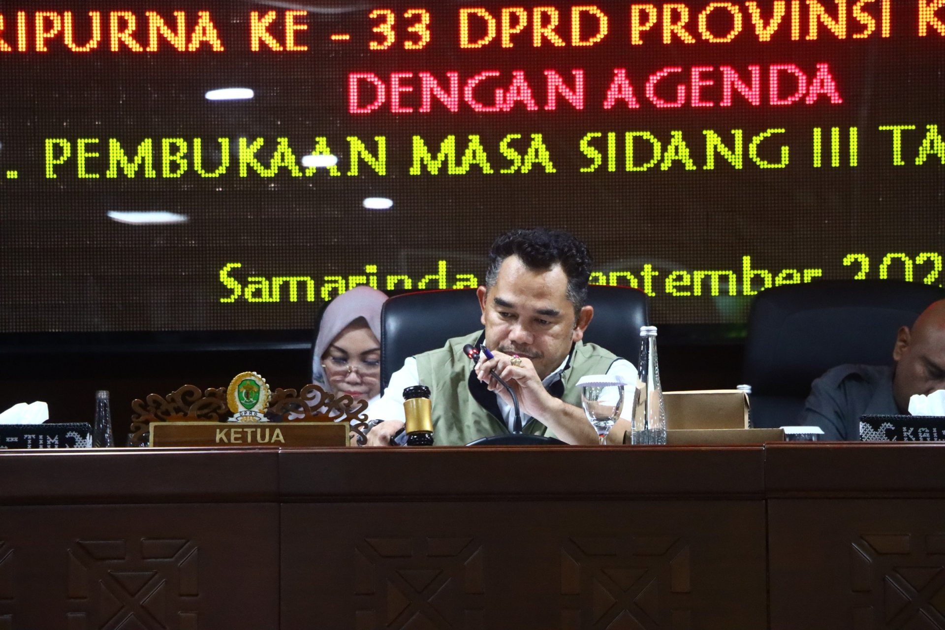 DPRD Kaltim Sahkan Agenda Masa Sidang III, Hasanuddin Mas’ud Pimpin Rapat