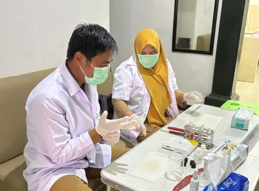 Proses pengujian sampel bahan pangan segar program MBG di Berau