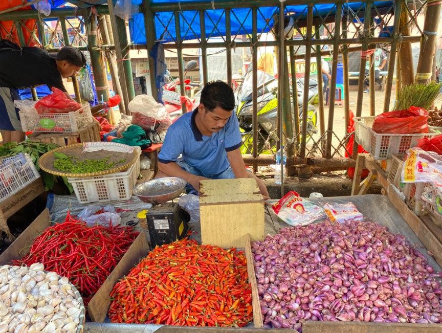 Bawang Merah Sumbang Inflasi Berau, Pedagang di Pasar Sanggam Adji Dilayas Sebut Pasokan Berkurang
