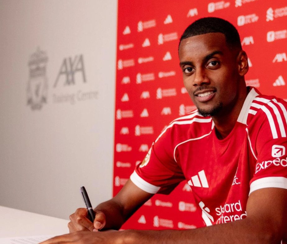 Alexander Isak Jadi Pemain Liverpool, Bersyukur Tak Harus Lawan Van Dijk dan Konate Lagi