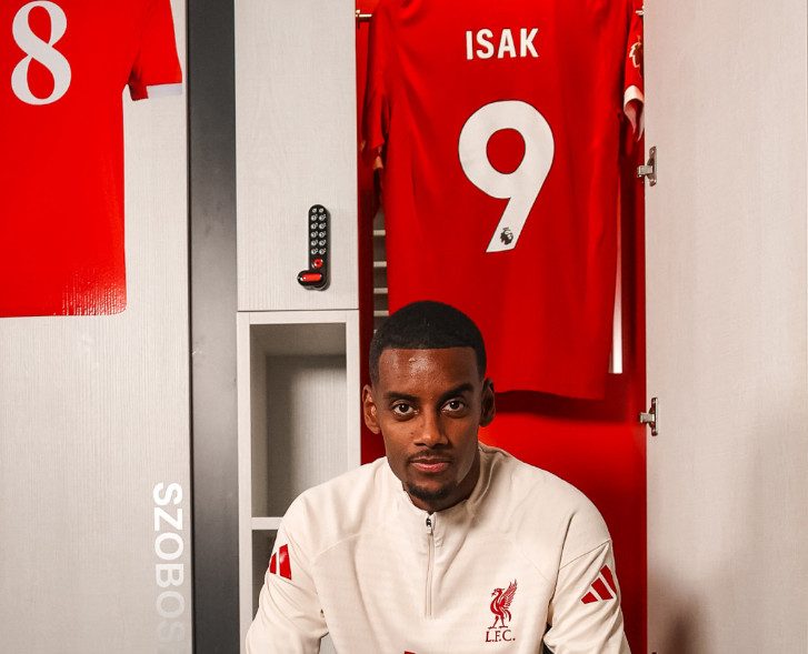 Pemain Liverpool Alexander Isak