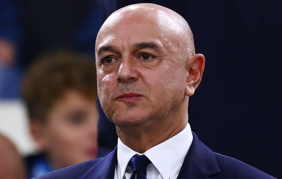 Bos Tottenham Hotspur Daniel Levy Mundur, Fans Spurs Bahagia
