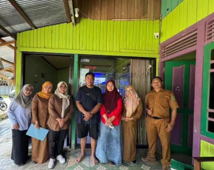 Peninjauan ke lokasi usaha air minum isi ulang oleh Diskoperindag Berau