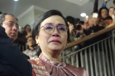 Tangis Sri Mulyani Saat Tinggalkan Kementerian Keuangan: Saya Pamit Undur Diri