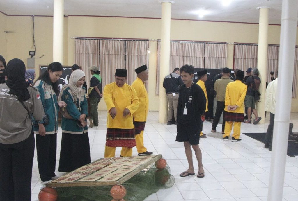 Berbagai kegiatan arsip yang telah dilakukan oleh Tepian Kolektif melalui tulisan, pertunjukan, dan audiovisual.