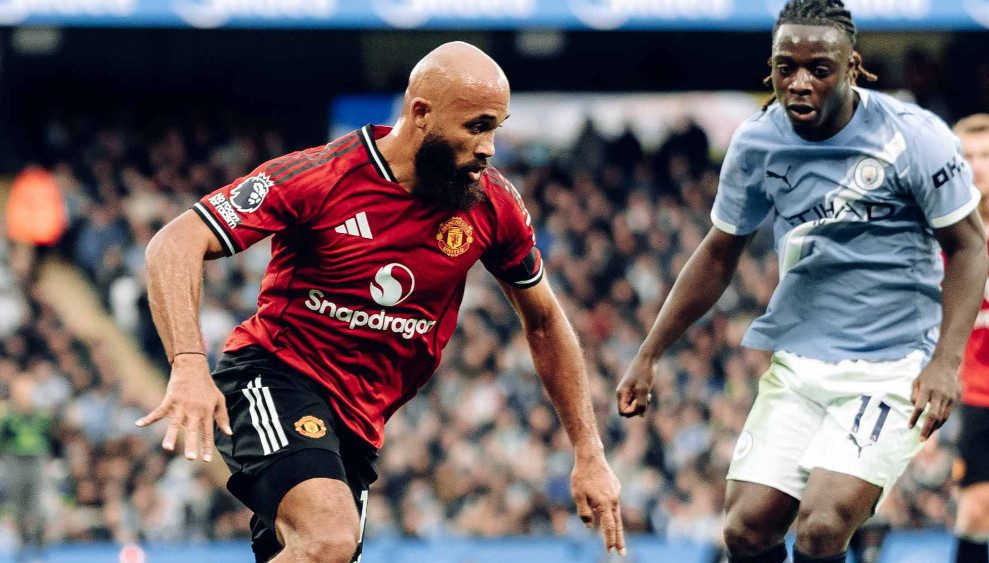 Manchester United kalah melawan Manchester City di Derby Manchester (manutd.com)