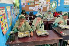 Murid MI Al Ihsan Berau Senang Dapat MBG: Kalau Bisa Buahnya Anggur atau Apel